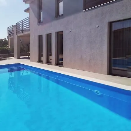 Marcante - Designer, Romantic Pool View