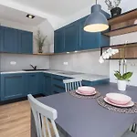 Marcante - Designer, Romantic Pool View 波雷奇