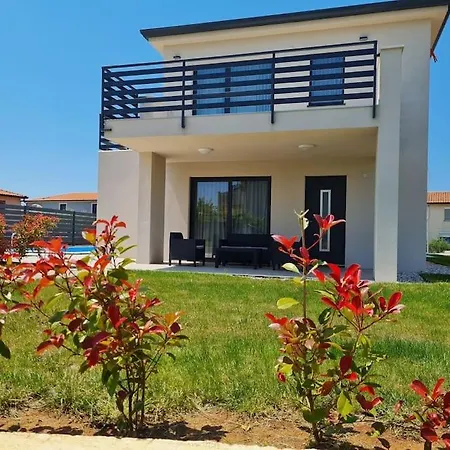 Marcante - Designer, Romantic Pool View *