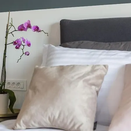 Apartment Marcante - Designer, Romantic Pool View *