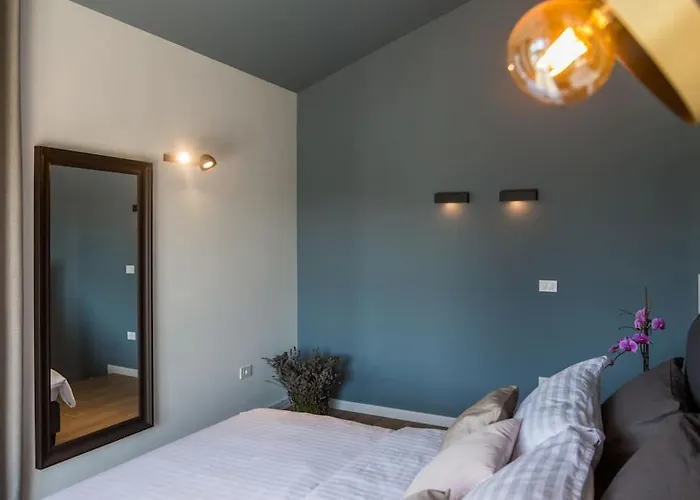 Marcante - Designer, Romantic Pool View Apartman *