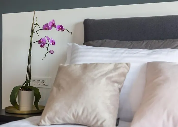 Apartament Marcante - Designer, Romantic Pool View *